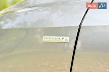 Седан Volkswagen Passat 2014 в 