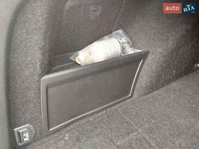 Универсал Volkswagen Passat 2011 в Ровно фото 4 Универсал Volkswagen Passat 2011 в Ровно