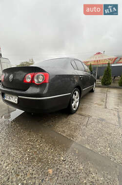 Седан Volkswagen Passat 2007 в 