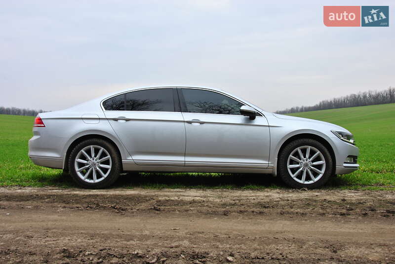 Седан Volkswagen Passat 2016 в Вінниці
