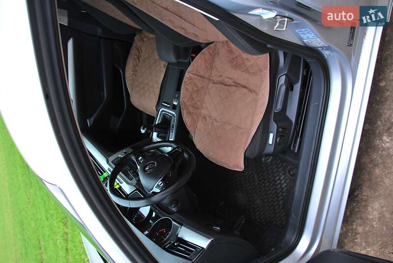 Седан Volkswagen Passat 2016 в Вінниці