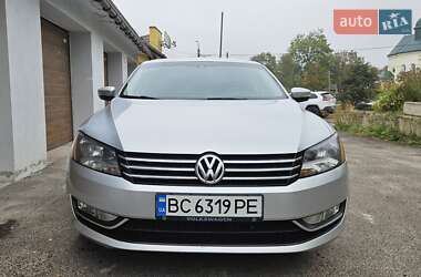 Седан Volkswagen Passat 2015 в Золочеві