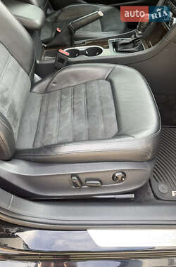Седан Volkswagen Passat 2015 в 