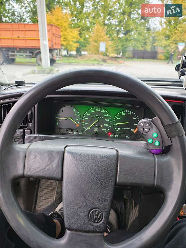 Седан Volkswagen Passat 1989 в Харкові