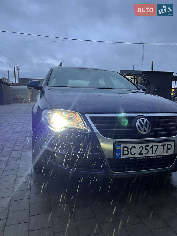 Седан Volkswagen Passat 2005 в Львові
