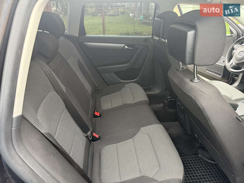 Универсал Volkswagen Passat 2011 в Долине фото 7 Универсал Volkswagen Passat 2011 в Долине