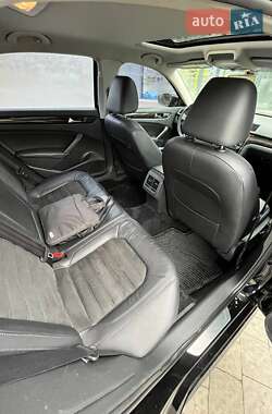 Седан Volkswagen Passat 2014 в 