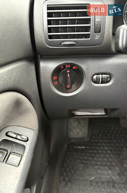 Универсал Volkswagen Passat 2005 в 