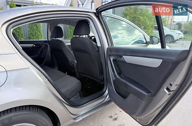 Седан Volkswagen Passat 2013 в 
