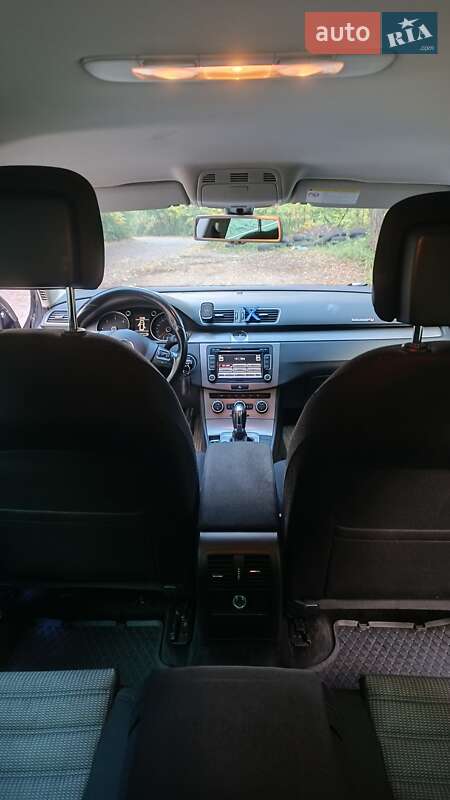 Універсал Volkswagen Passat 2013 в Києві фото 23 Універсал Volkswagen Passat 2013 в Києві