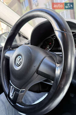 Седан Volkswagen Passat 2013 в 