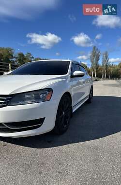 Седан Volkswagen Passat 2012 в 
