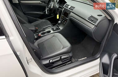 Седан Volkswagen Passat 2015 в 
