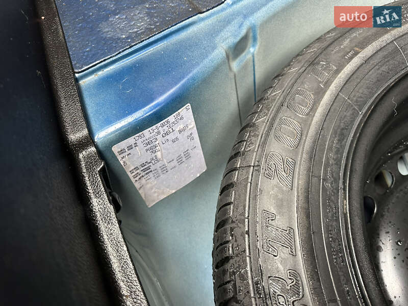 Седан Volkswagen Passat 2002 в Тернополе