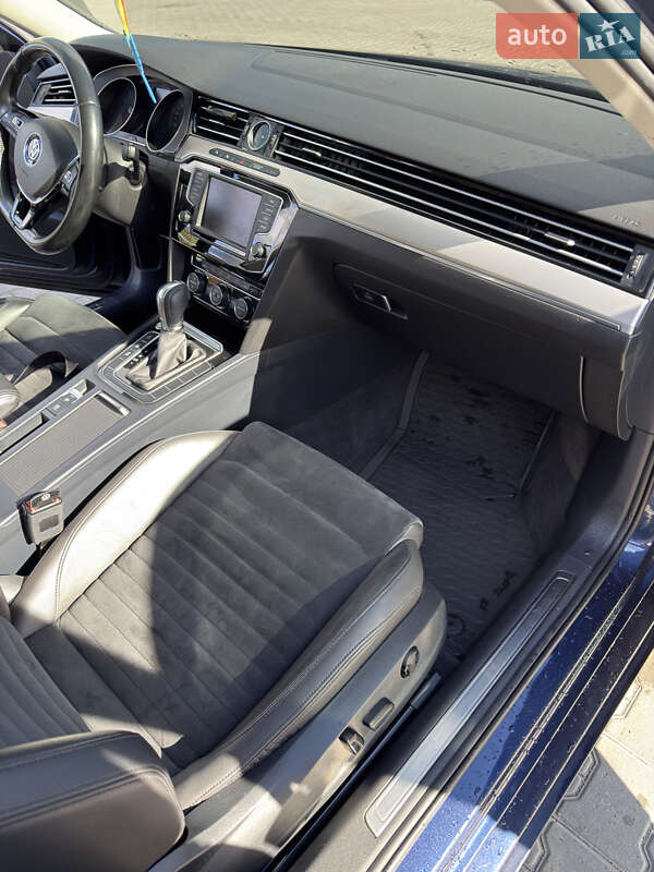 Седан Volkswagen Passat 2015 в Могилев-Подольске фото 11 Седан Volkswagen Passat 2015 в Могилев-Подольске