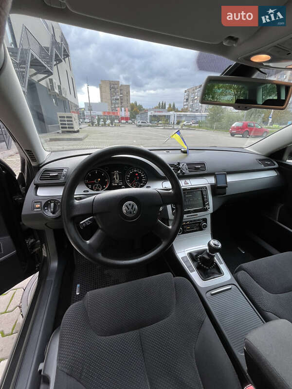 Універсал Volkswagen Passat 2010 в Хмельницькому
