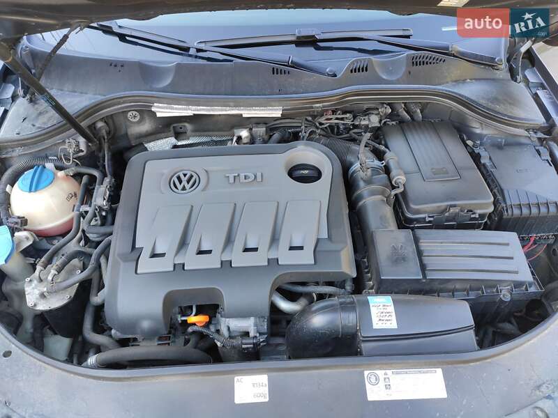 Універсал Volkswagen Passat 2011 в Вінниці