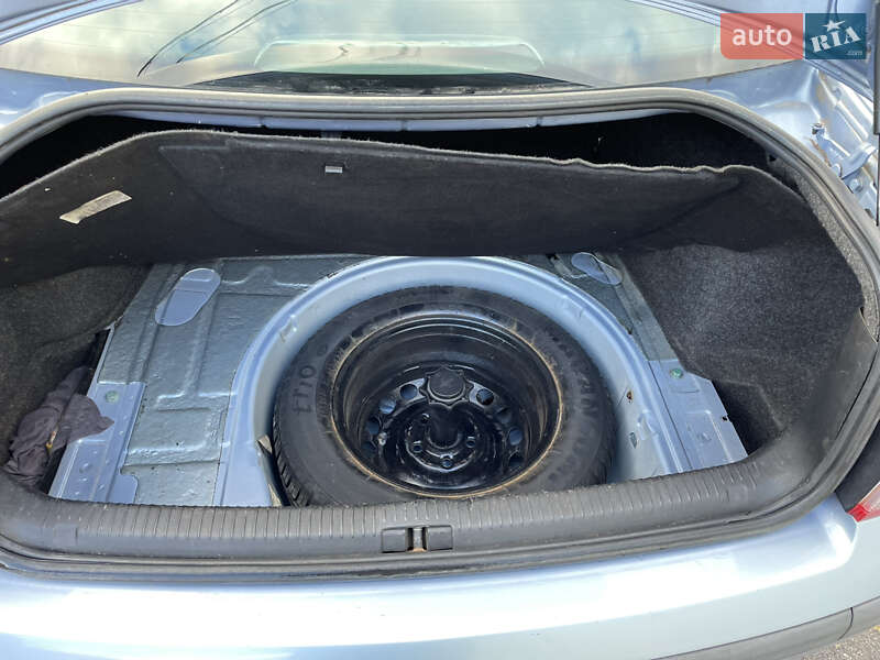 Седан Volkswagen Passat 1998 в Вінниці