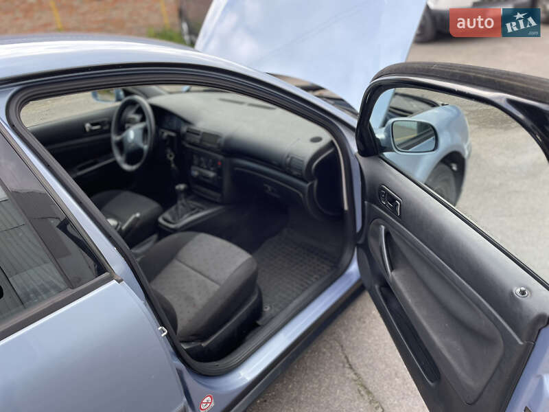 Седан Volkswagen Passat 1998 в Вінниці