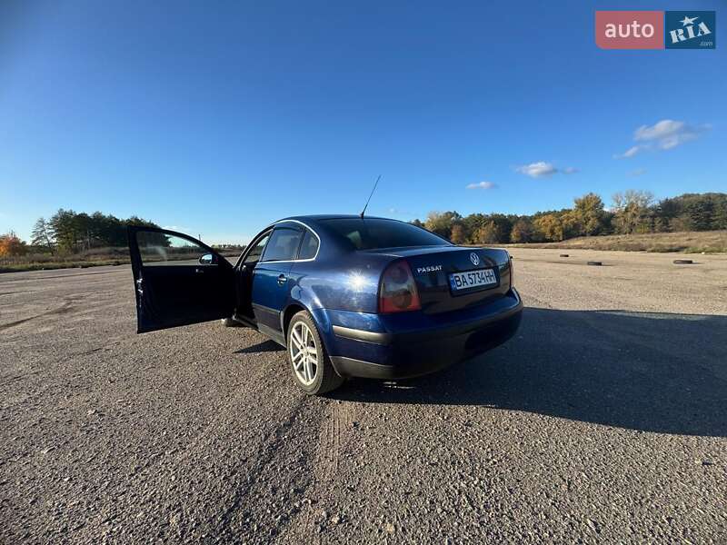 Седан Volkswagen Passat 2004 в Александровке фото 22 Седан Volkswagen Passat 2004 в Александровке