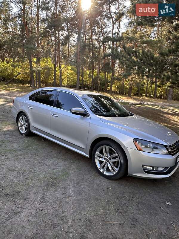 Седан Volkswagen Passat 2012 в 