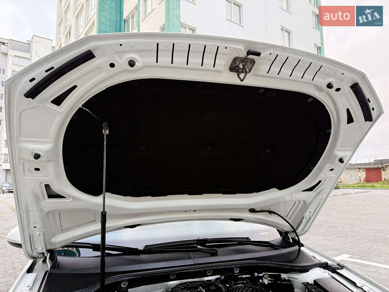 Универсал Volkswagen Passat 2022 в Вараше