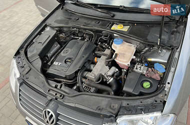 Седан Volkswagen Passat 2004 в 