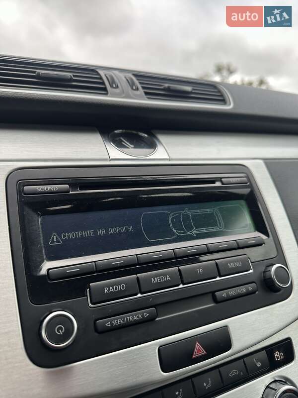 Універсал Volkswagen Passat 2013 в Білогородці