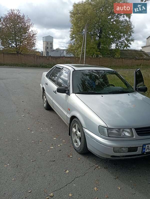 Седан Volkswagen Passat 1994 в Хмільнику фото 6 Седан Volkswagen Passat 1994 в Хмільнику