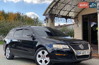 Універсал Volkswagen Passat 2006 в Дунаївцях