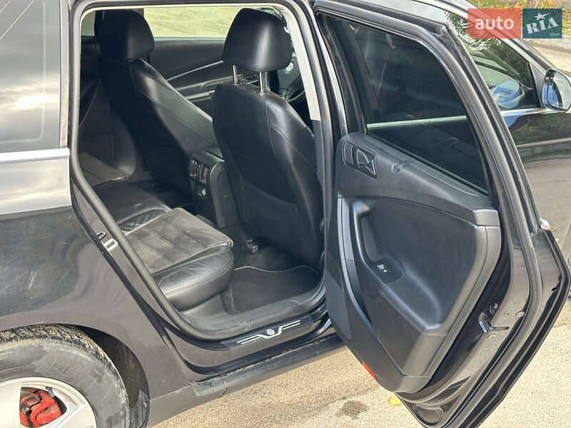 Универсал Volkswagen Passat 2006 в Ровно