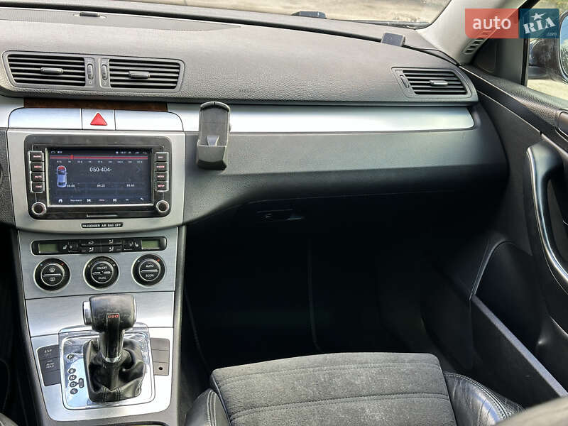 Универсал Volkswagen Passat 2006 в Ровно