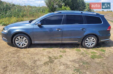 Универсал Volkswagen Passat 2012 в 