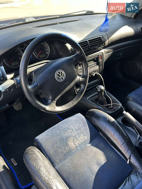 Універсал Volkswagen Passat 2001 в Бородянці