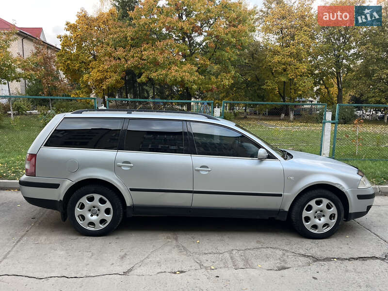 Универсал Volkswagen Passat 2000 в Новоднестровске