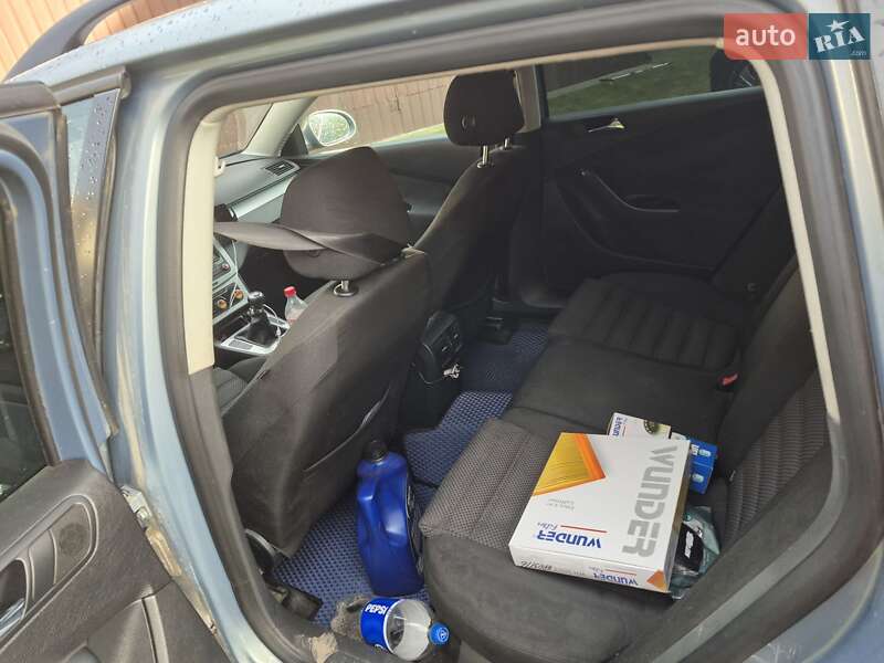 Універсал Volkswagen Passat 2010 в Камені-Каширському