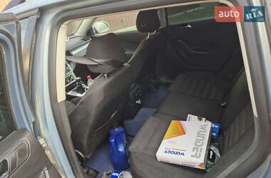 Универсал Volkswagen Passat 2010 в 