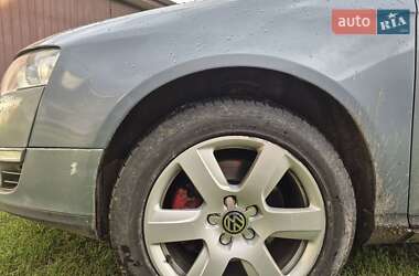 Универсал Volkswagen Passat 2010 в 