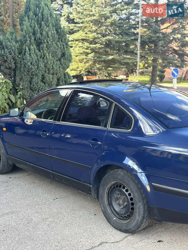 Седан Volkswagen Passat 1997 в Львові