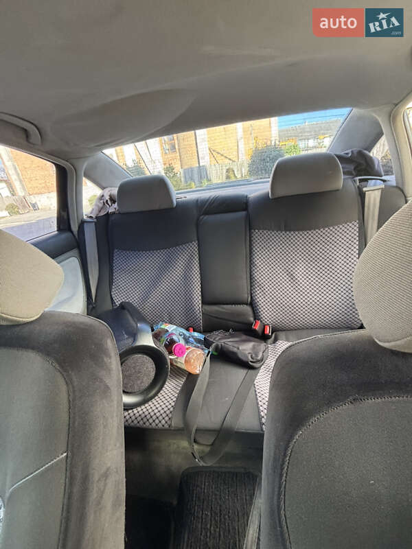 Седан Volkswagen Passat 1997 в Львові