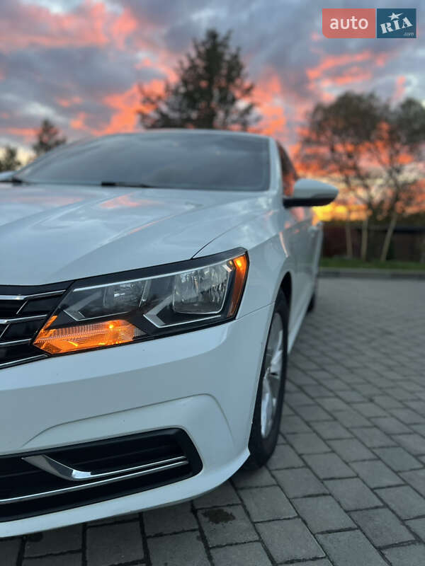 Седан Volkswagen Passat 2016 в Ивано-Франковске фото 2 Седан Volkswagen Passat 2016 в Ивано-Франковске