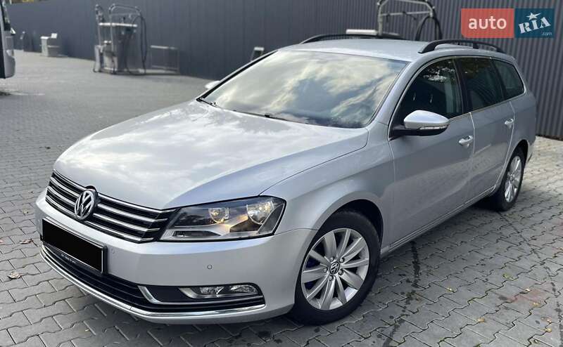 Универсал Volkswagen Passat 2011 в Дрогобыче