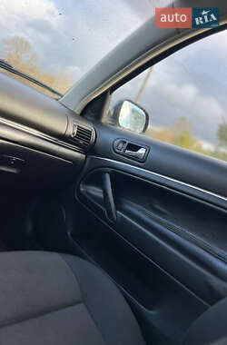 Универсал Volkswagen Passat 2003 в 