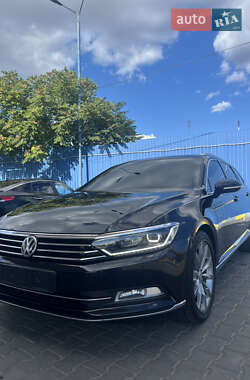 Универсал Volkswagen Passat 2016 в 