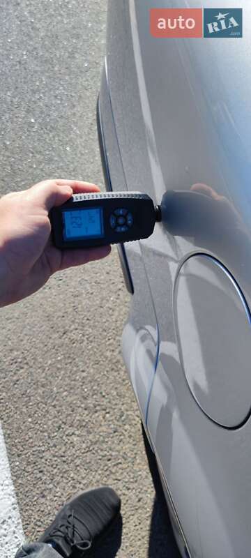 Седан Volkswagen Passat 2002 в Киеве