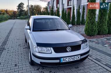 Седан Volkswagen Passat 1998 в 
