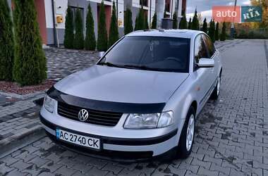 Седан Volkswagen Passat 1998 в 