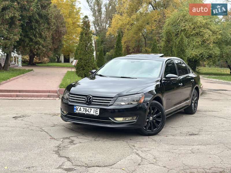 Седан Volkswagen Passat 2011 в Киеве