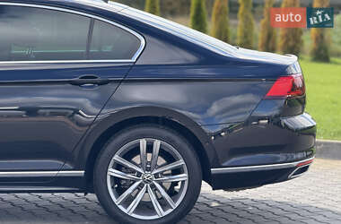 Седан Volkswagen Passat 2020 в 