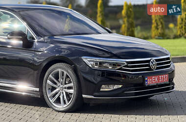 Седан Volkswagen Passat 2020 в 